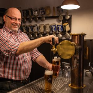 Brewmaster Josef Lindner of Brauerei Drei Kronen brewery, Scheßlitz, Franconia, Bavaria, Germany